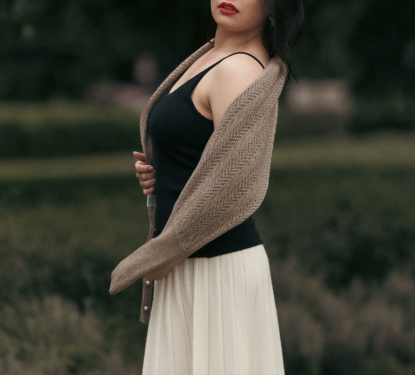 Luxury 100% Cashmere Cable-Knit Scarf Cape