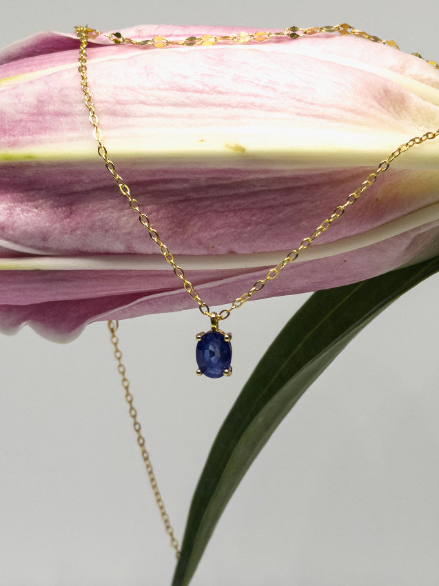 Blue sapphire pendant necklace in 18K gold plated sterling silver chain – Moda de la Maria