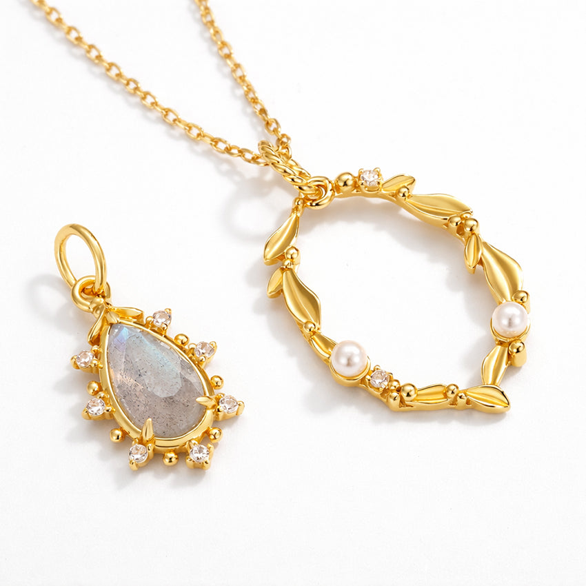 Gold leaf wreath necklace with pearls and crystals, elegant minimalist jewellery by Moda de la Maria on white background.