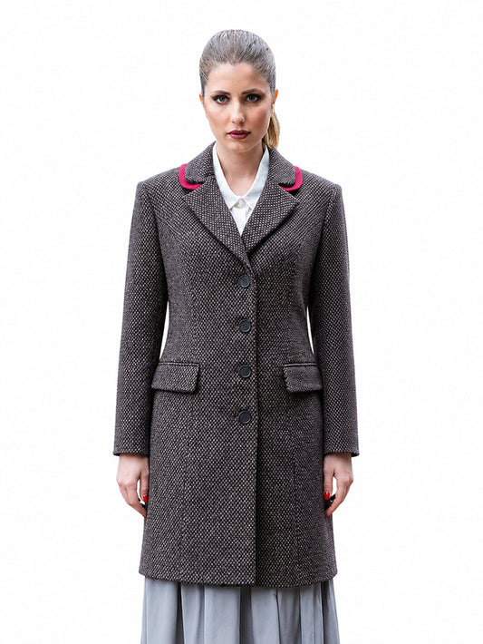 Handcrafted grey organic tweed wool coat with pink collar detail by Moda de la Maria on a white background, tailored luxury womenswear made from natural fabrics in London.