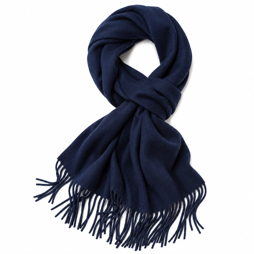 Moda de la Maria 100% cashmere scarf in navy blue with soft texture and fringed edges