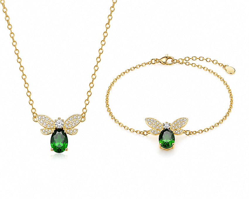 Luxury Natural Green Diopside Bee necklace and matching bracelet handcrafted in sterling silver with an 18ct gold vermeil finish by Moda de la Maria.
