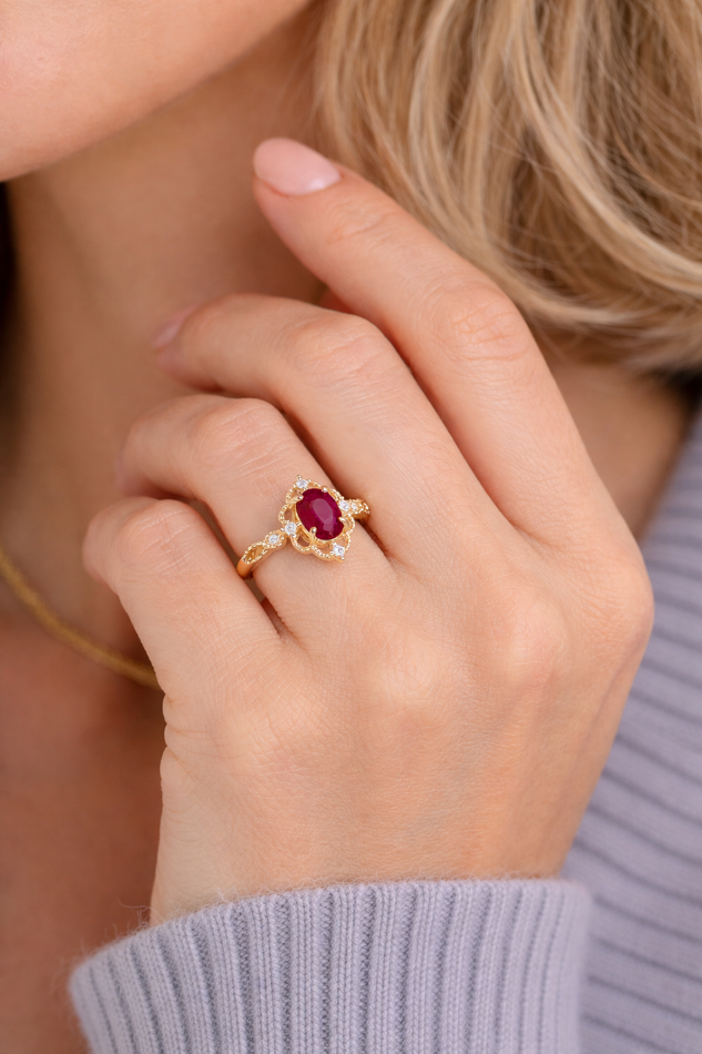 Natural ruby ring 18K rose gold plated 925 sterling silver halo gemstone ring on woman hand – Moda de la Maria