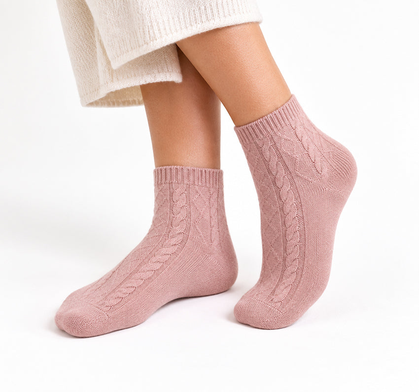 100% Cashmere Cable-Knit Ankle Socks for Women